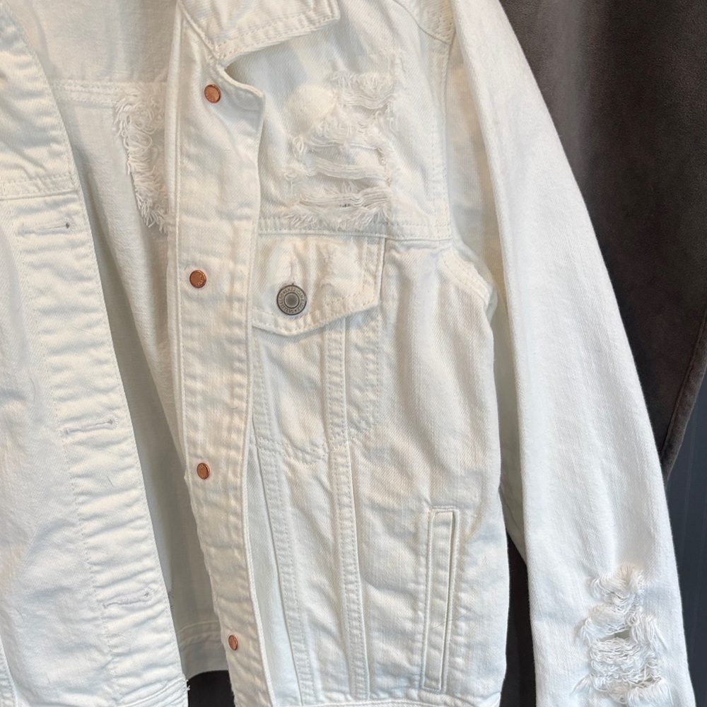 American Eagle Outfitters White Jean Jacket - Picture 2 of 8